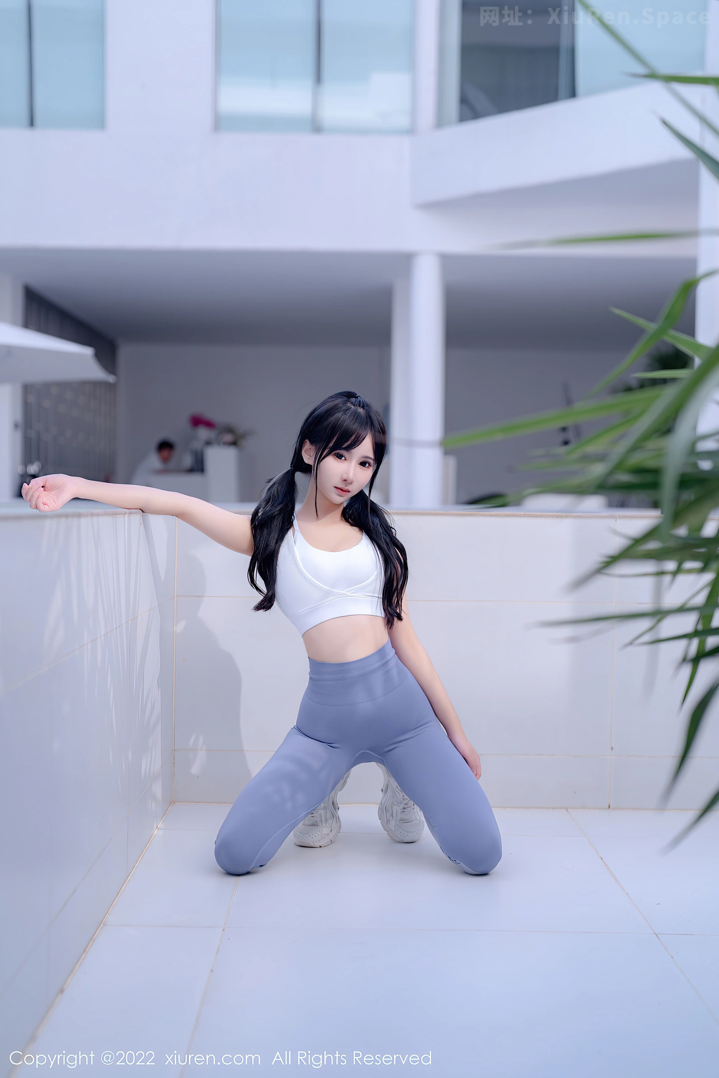 图片[3]-[XiuRen秀人网] VOL.5463 女神小果冻儿大理旅拍私房性感运动服紧身秀完美身材诱惑写真55P-秀人网官方网站